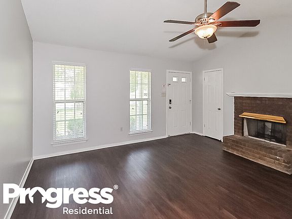 4th image of 3535 Bayberry Dr