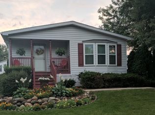 545 Navajo Trl, Marengo, IL 60152