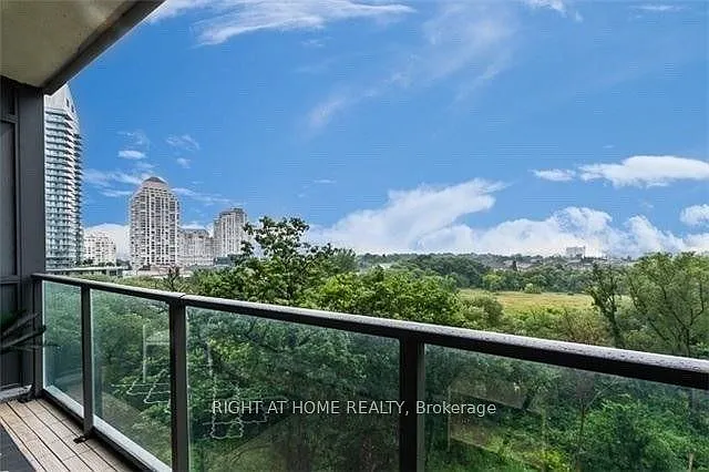 36 Park Lawn Rd #1304