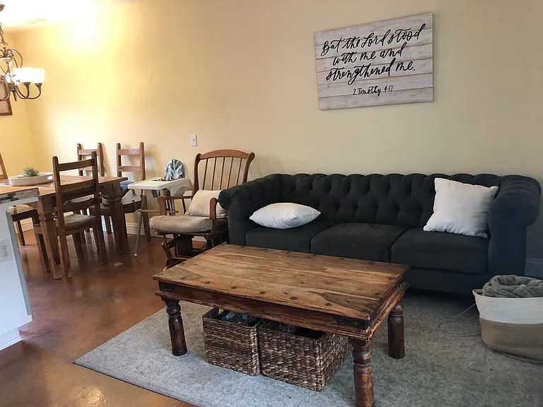 323 S Arboleda Rd — Photo 8