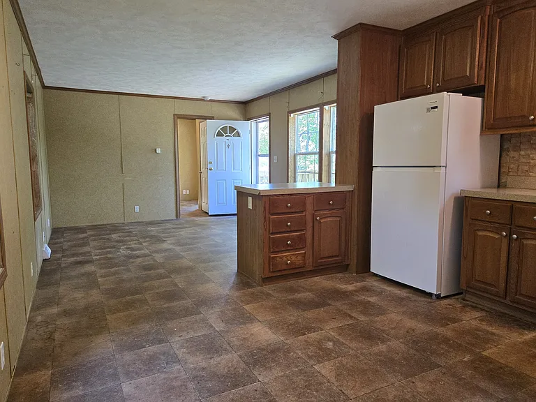 107 Rayewood Dr — Photo 12