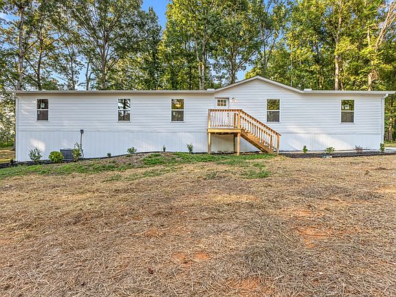 2nd image of 2904 Gause Rd
