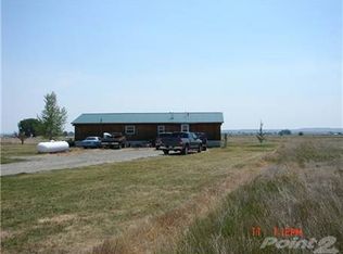 2727 N 17th Rd, Worden, MT 59088