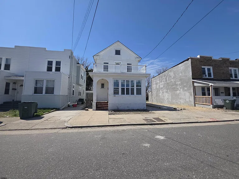 346 N Delaware Ave — Photo 43