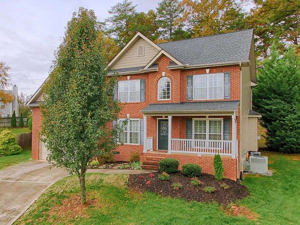1st image of 701 Mercedes Ln