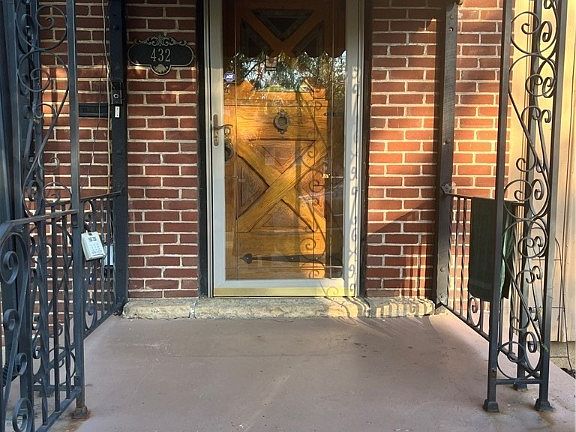 2nd image of 432 Willowwood Dr