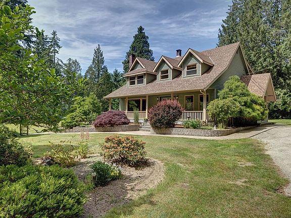 2nd image of 1317 Lockyer Rd