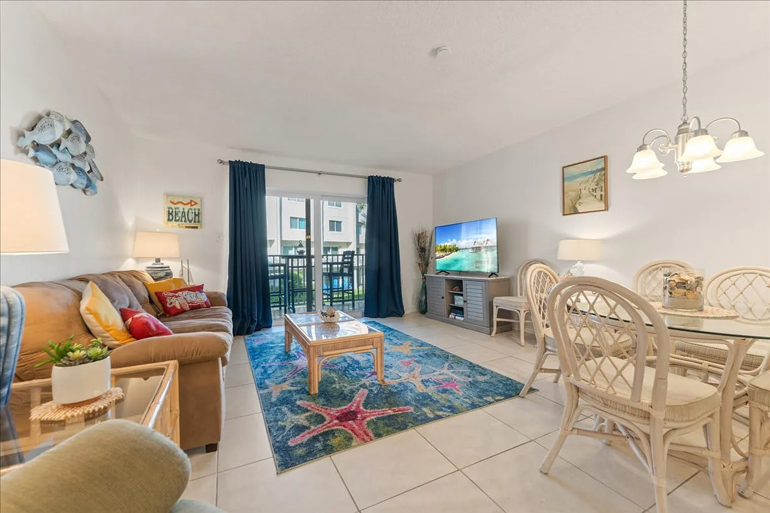 2 bed, 2.0 bath, 1054 sqft, $3,190 — Photo 4