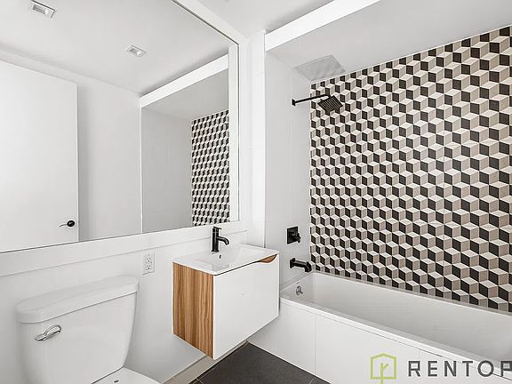 5th image of 1875 Atlantic Ave #6W