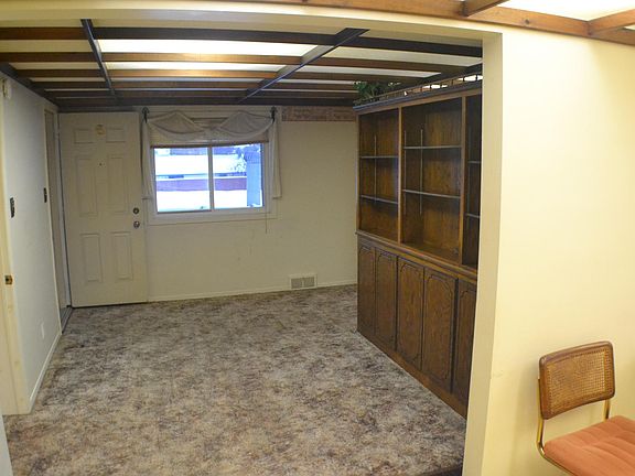 5th image of 421 Grand Ave #6