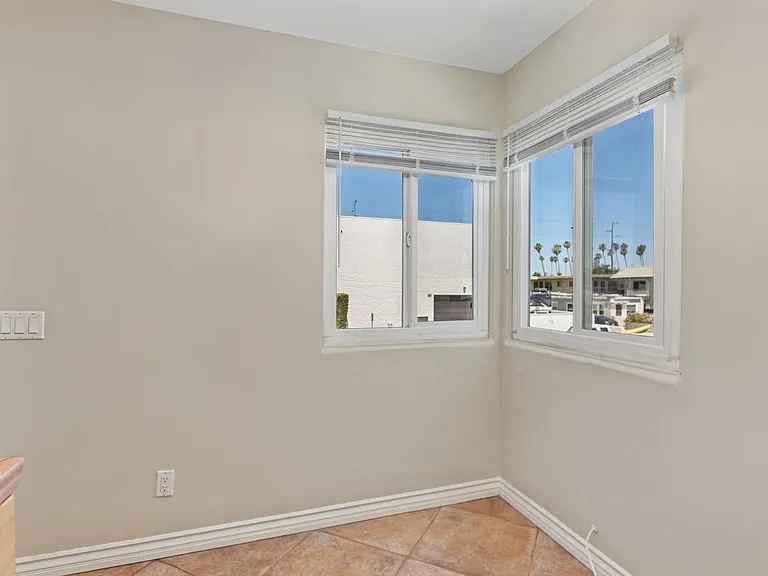 2904 Adams Ave — Photo 12