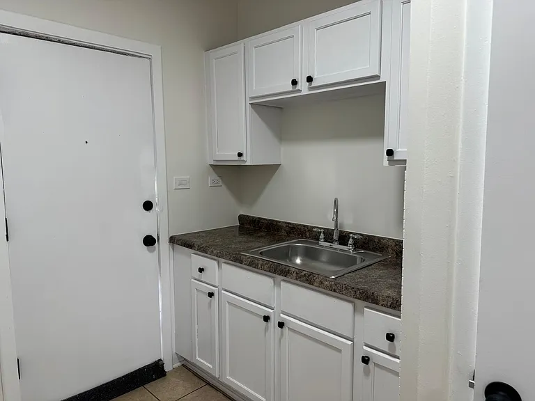 3764 N Wilton Ave #2 — Photo 11
