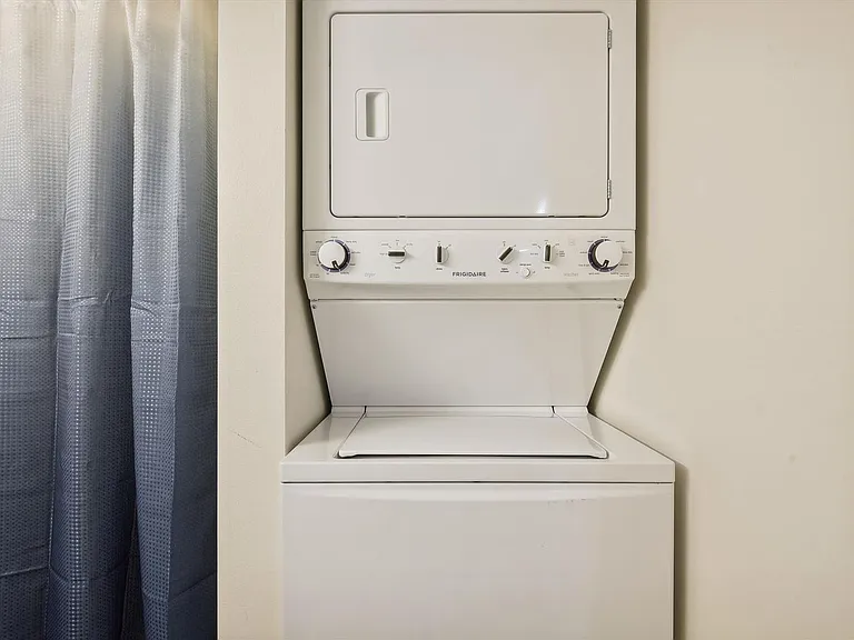 Washer/Dryer