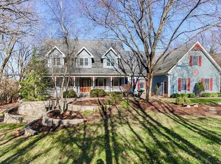 10023 W Hillshire Dr, Richmond, IL 60071