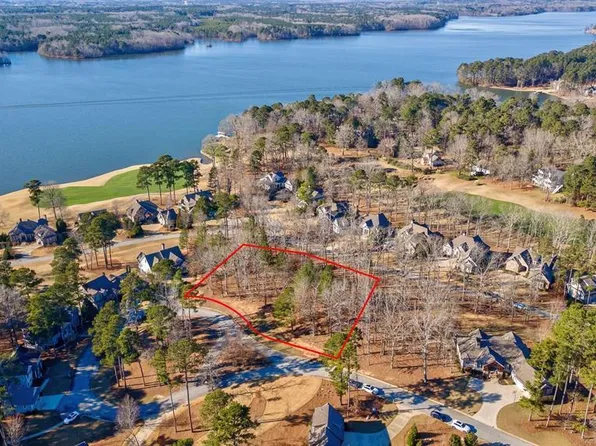 1051 Emerald View Dr, Greensboro, GA 30642