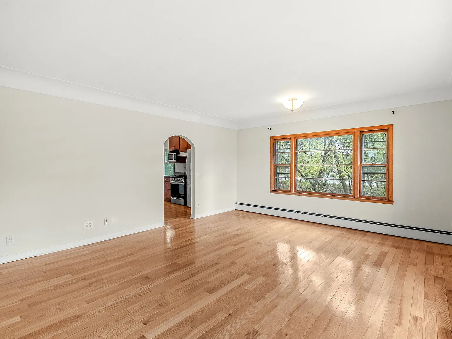 2 bed, 1028 sqft, $2,000 — Photo 2
