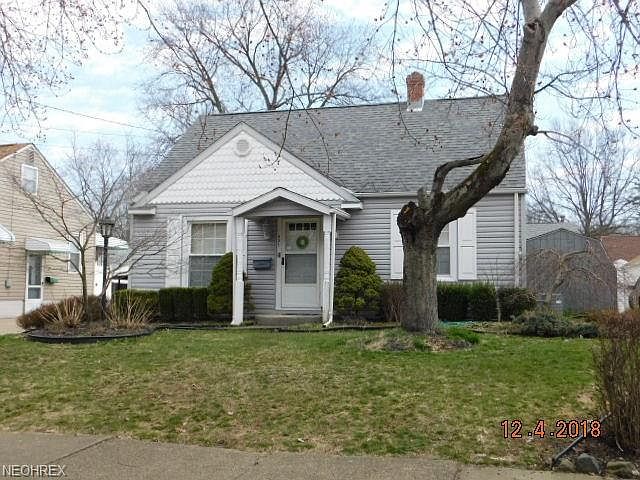 1st image of 831 Caddo Ave