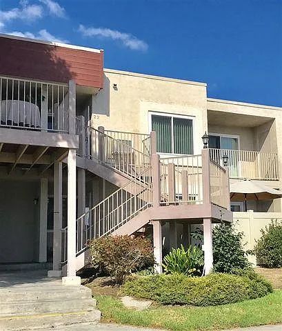 425 Autumn Dr — Photo 12