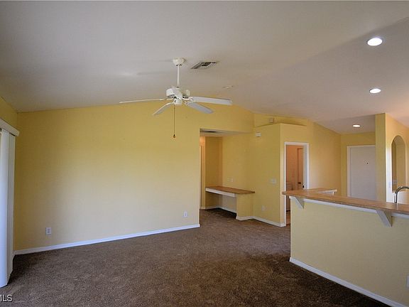4th image of 2320 NE Juanita Pl