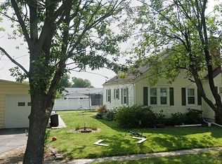 814 S Monroe St, Vandalia, MO 63382