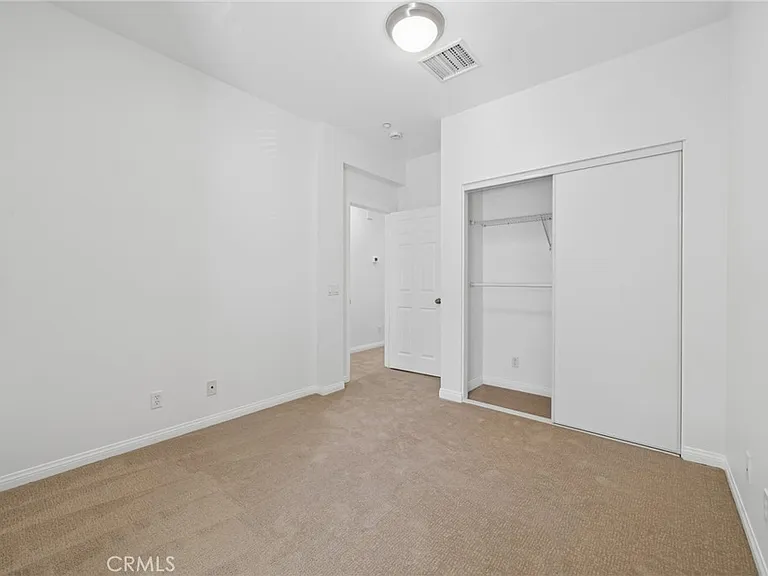 215 Dewdrop — Photo 17