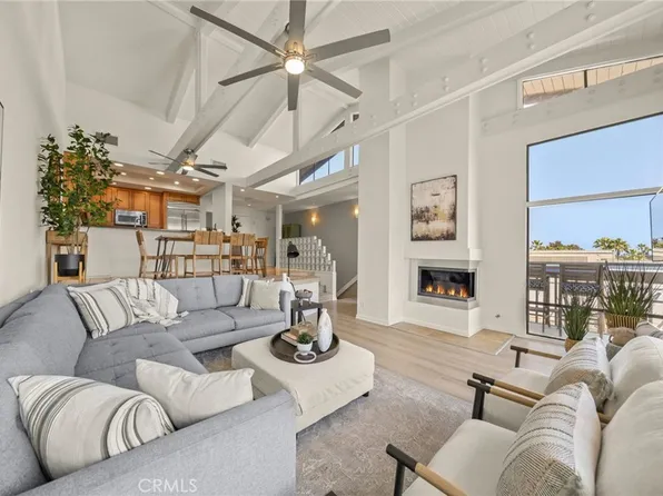5338 Marina Pacifica Dr N, Long Beach, CA 90803