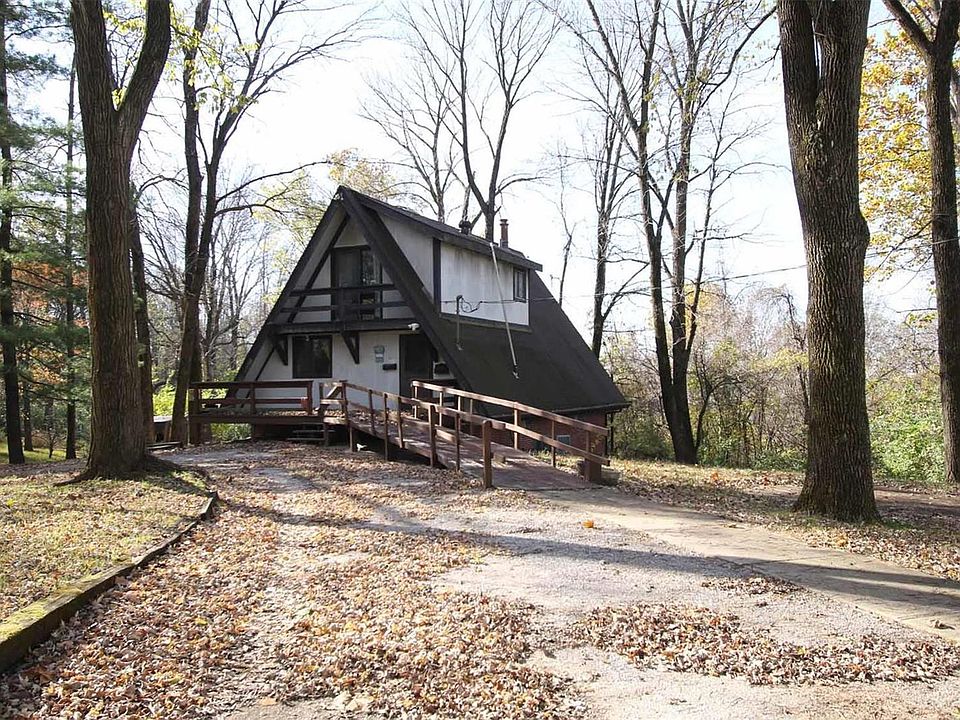 2nd image of 301 Harmony Dr