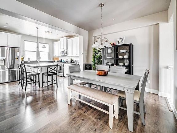5th image of 5064 W Duckhorn Dr #1