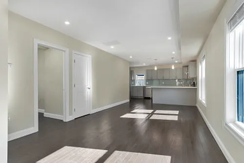 43 Wright Ave Photo 1