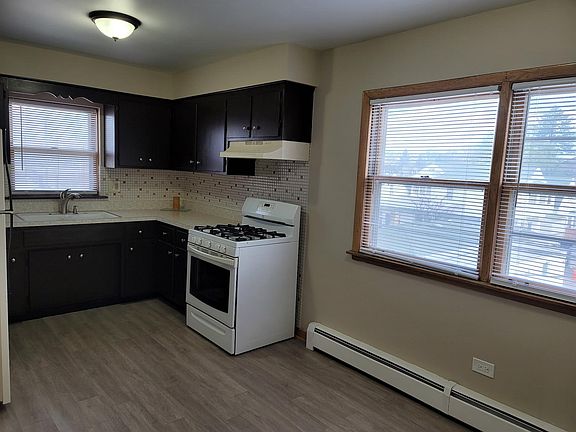 2nd image of 6747 N Olmsted Ave #2C