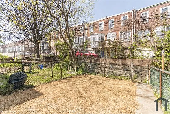 5745 Hunter St — Photo 37