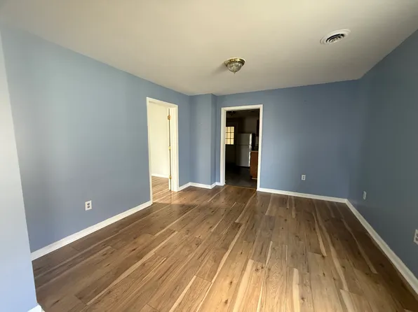 10 Hoosac St #2, Johnstown, NY 12095