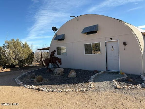 6962 E Black Kettler Dr, Yucca, AZ 86438