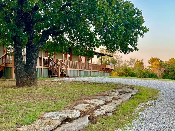 1111 Sandy Ln, Weatherford, TX 76088