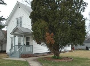 304 Walnut Ave, Elgin, IL 60123