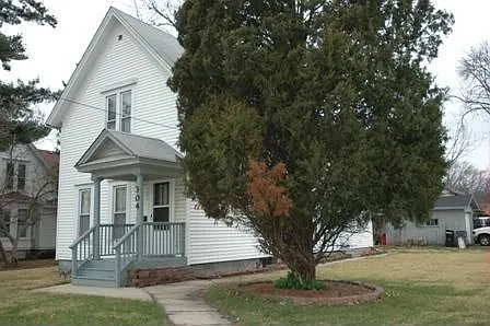 304 Walnut Ave photo 1