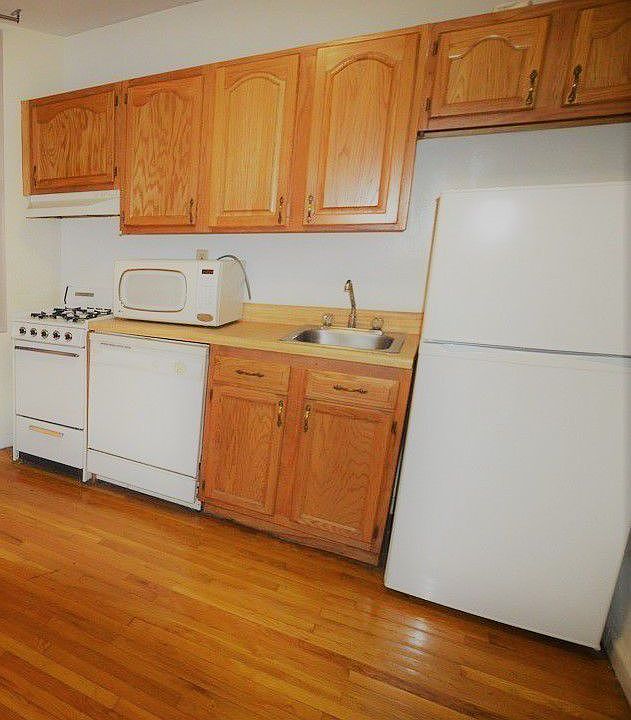 1st image of 349 Amsterdam Ave #3F