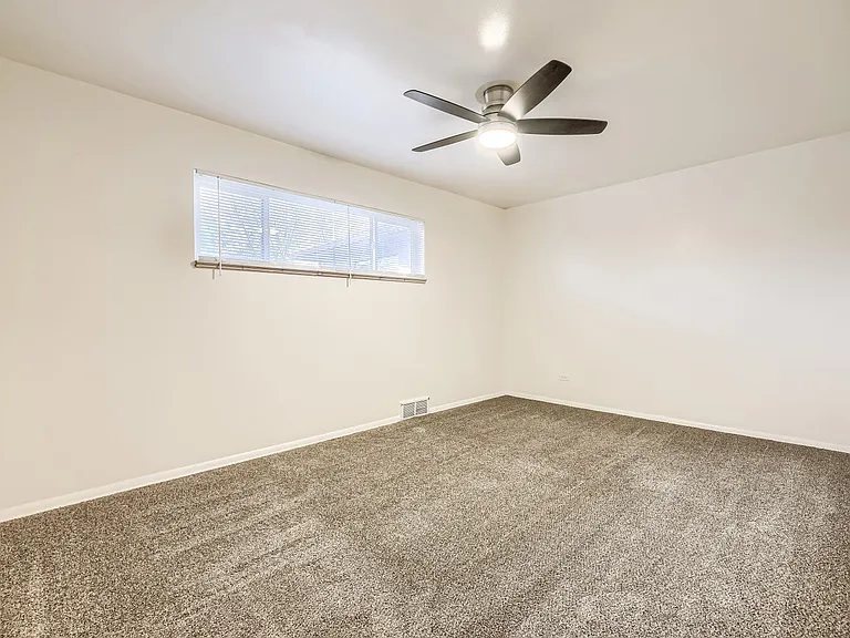 2202 S Cherokee St — Photo 15