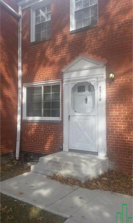 1st image of 431 Clearview Dr