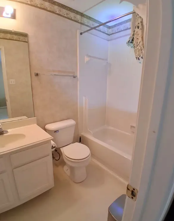 4 bed, 3.5 bath, 3300 sqft, $3,200 — Photo 1