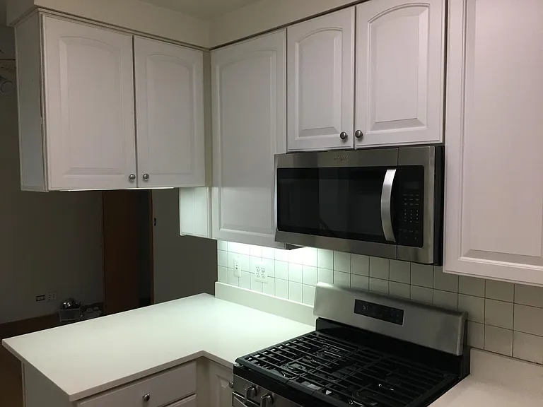 1164 W Grand Ave #4R — Photo 8