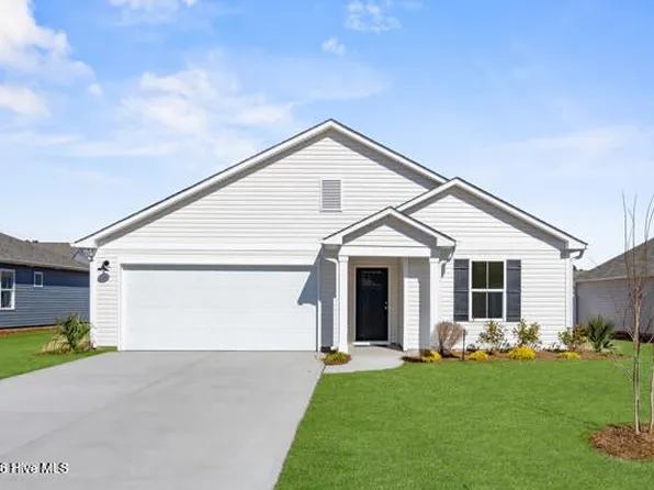 921 Parkway Rd, Boiling Spring Lakes, NC 28461