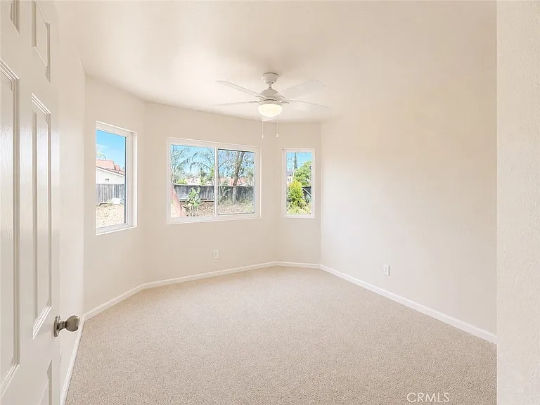 24582 New Haven Dr — Photo 21