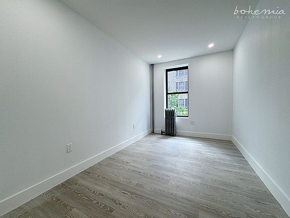 4th image of 815 W 180th St APT 53