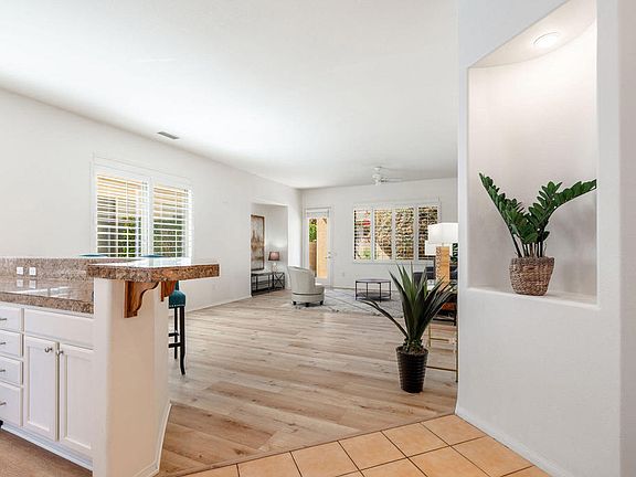 2nd image of 44719 Alexandria Vale