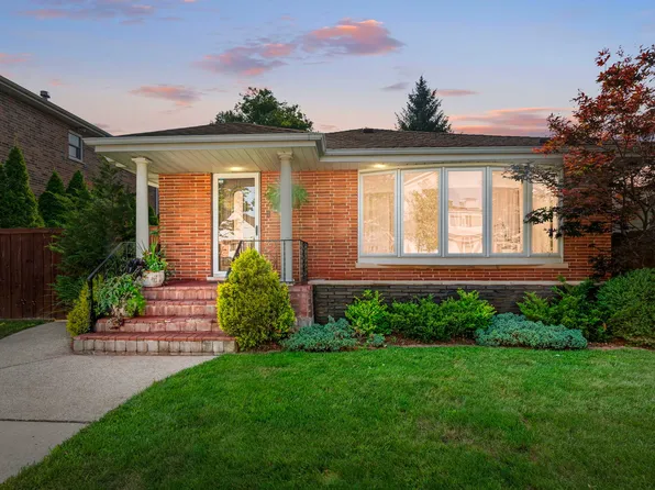 2424 Wood St, River Grove, IL 60171