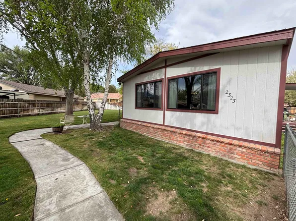 2323 Grazide Cir, Bishop, CA 93514