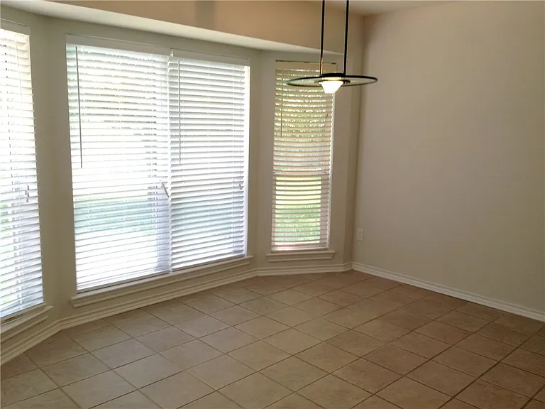 1200 Baywood Ct — Photo 12
