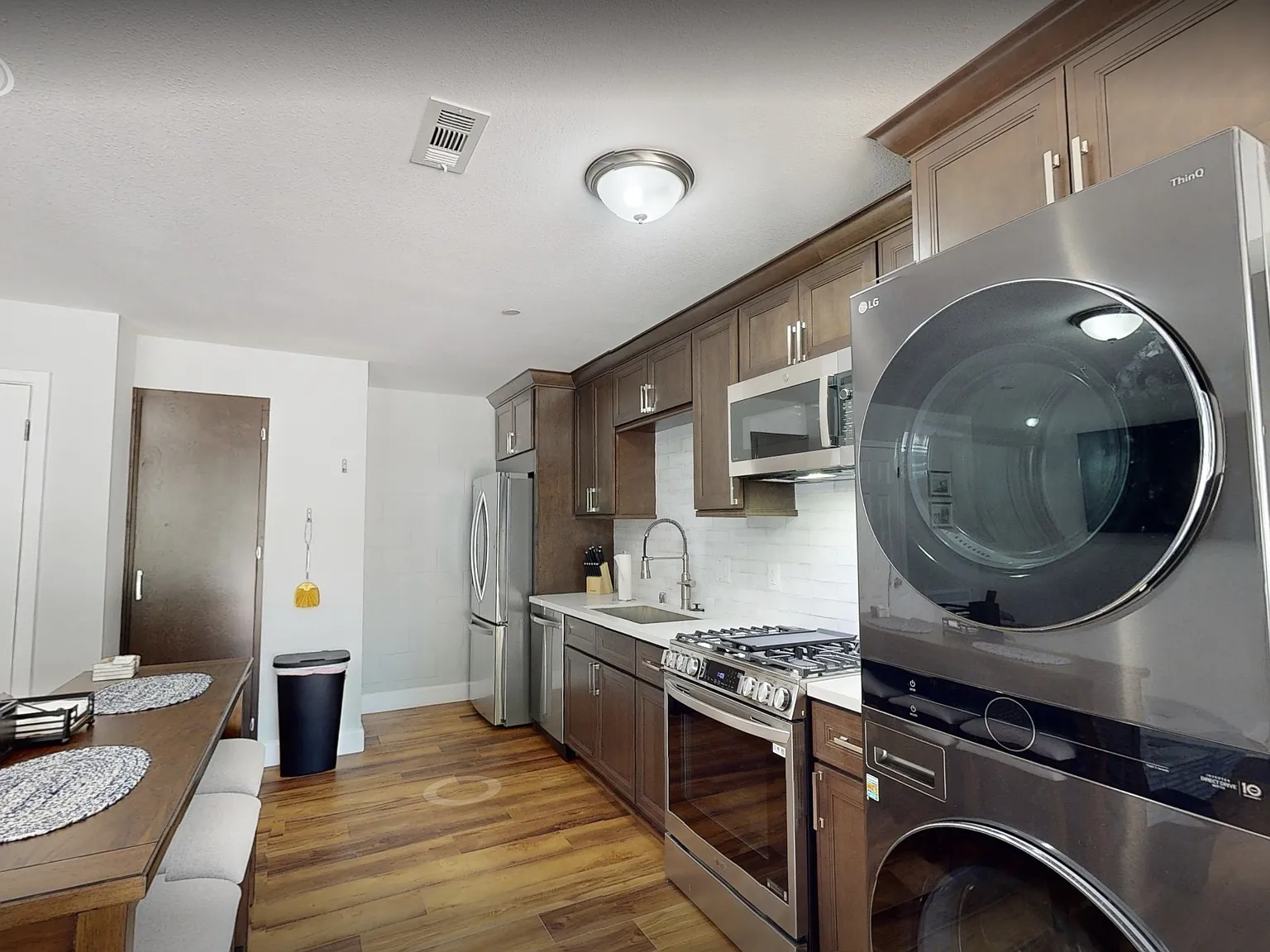 172 Knox Court - Unit 7: Apt (Basement) — Photo 2