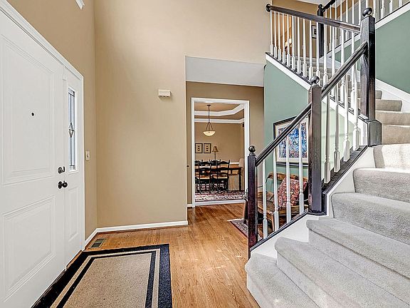 3rd image of 6678 Charleston Run Ct